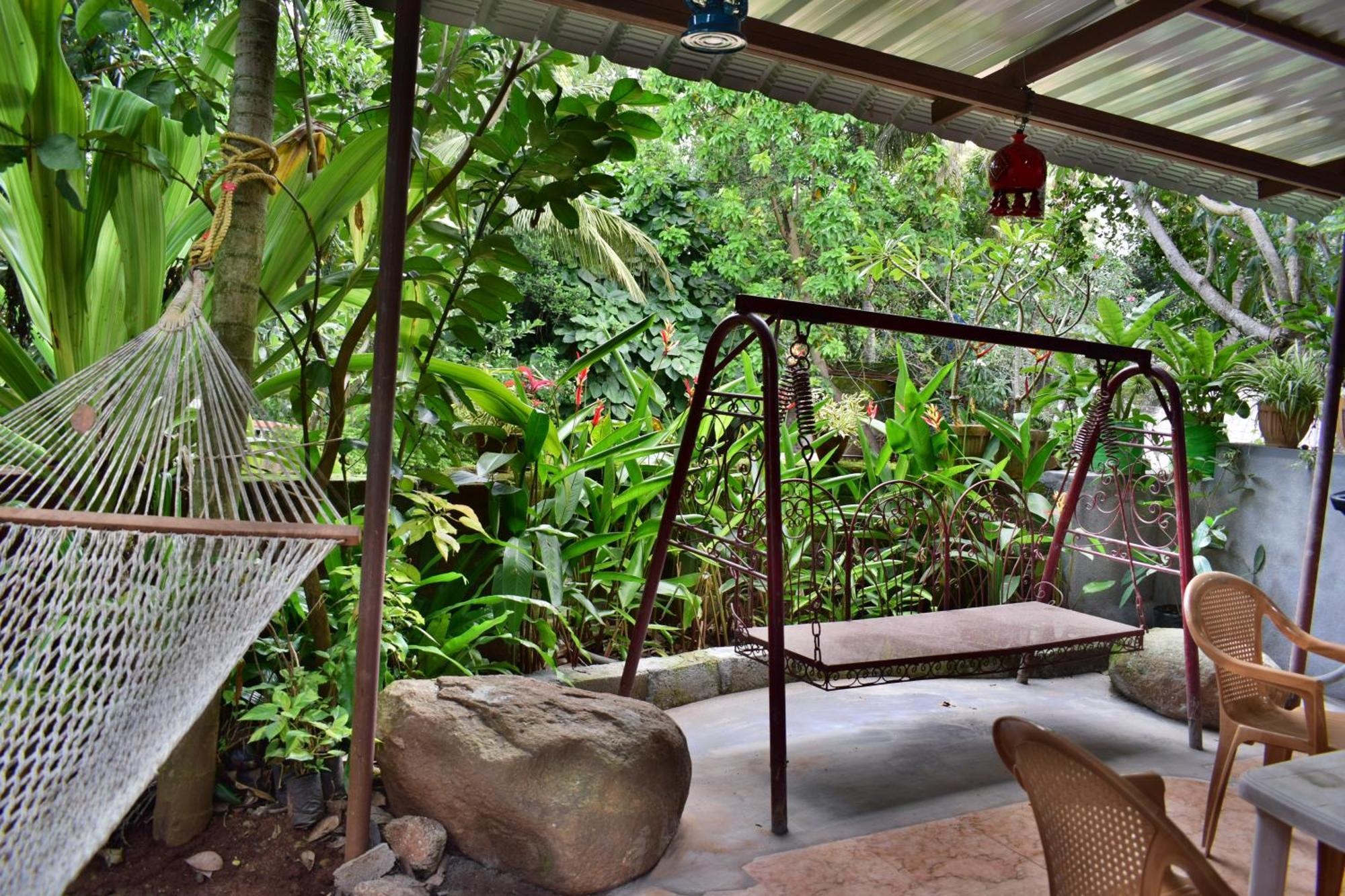 Silent Waters Resorts Yelagiri Esterno foto