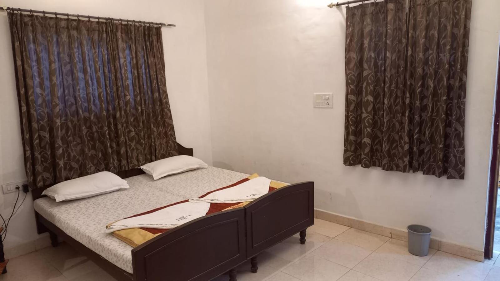 Silent Waters Resorts Yelagiri Esterno foto